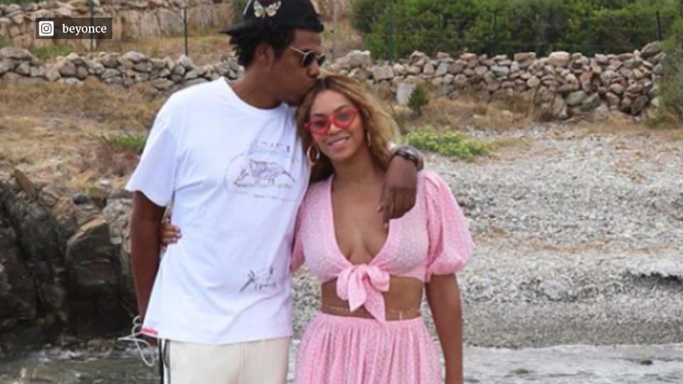 Im Sommerurlaub von Paparazzi erwischt: Endlich sieht man Beyoncés Zwillinge Sir & Rumi