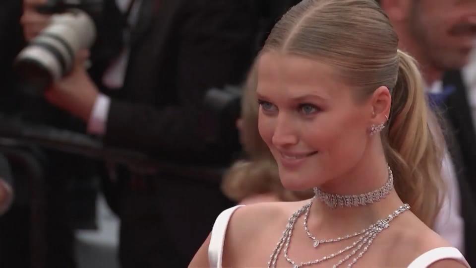 Baby-Gerücht rund um deutsches Supermodel Toni Garrn soll schwanger sein