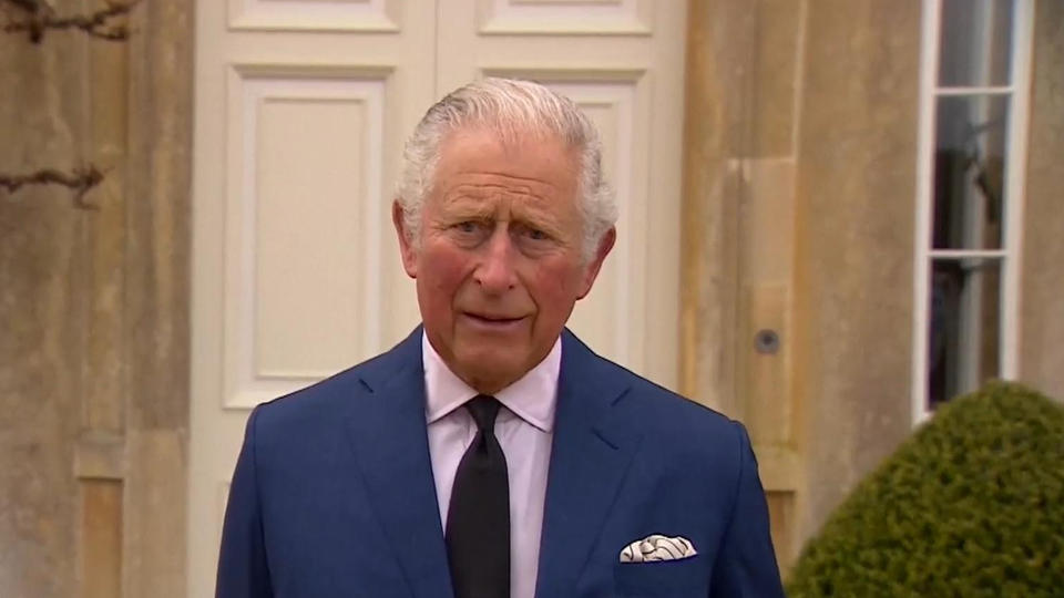 Nach dem Verlust von Vater Prinz Philip Prinz Charles bedankt sich im britischen TV für Anteilnahme