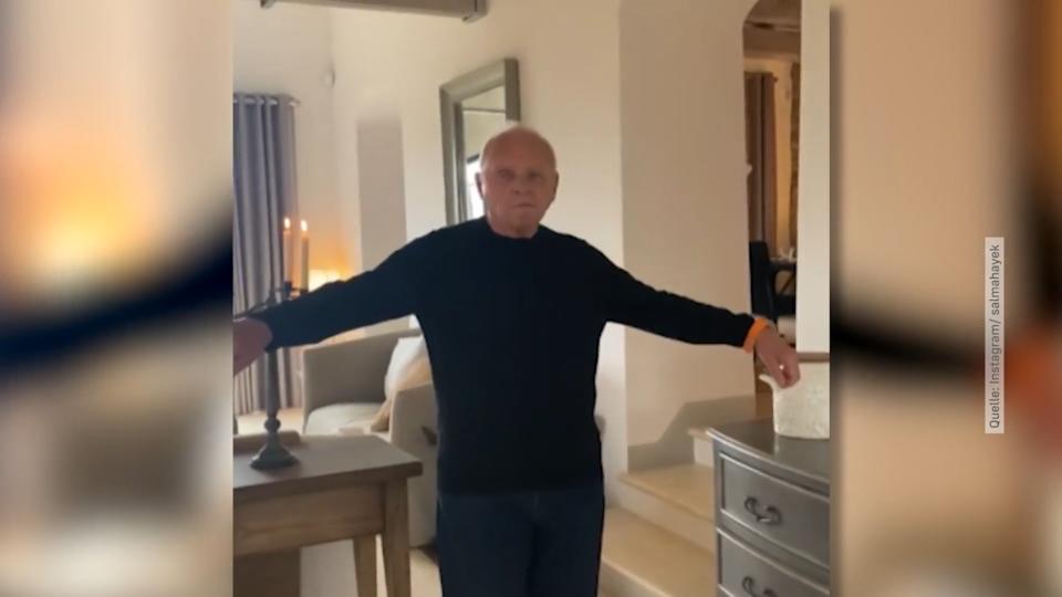 Ein kleines Tänzchen Mit diesem Star feiert Anthony Hopkins seinen Oscar-Gewinn