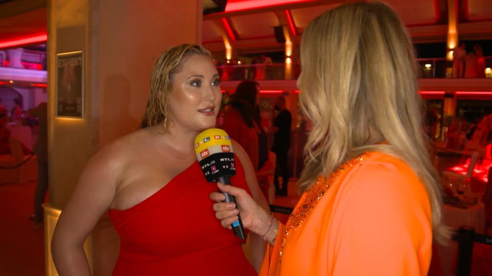 Mutige Body-Positivity-Botschaft Hayley Hasselhoff im Mutmach-Interview