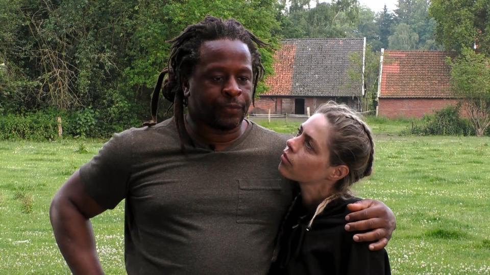 Raus aus dem Sommerhaus! Mola und Adelina gehen "erhobenen Hauptes"