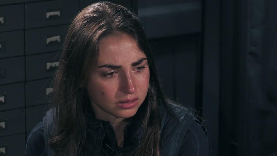 Eine Stunde Dunkelheit bei "Unbreakable" Ekaterina wird mit ihren Selbstzweifeln konfrontiert