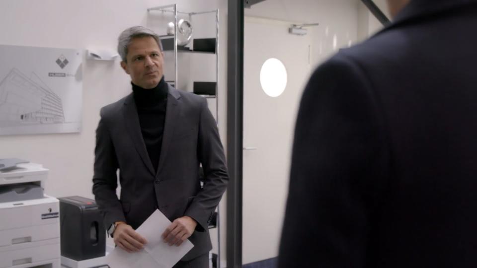 „Unter uns“-Folge vom 13.01.22 Gibt Benedikt Ringo sein schriftliches Geständnis?