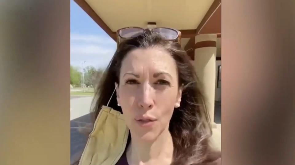 Lehrerin geht auf TikTok viral Kinderlose Frau wehrt sich gegen Vorurteile