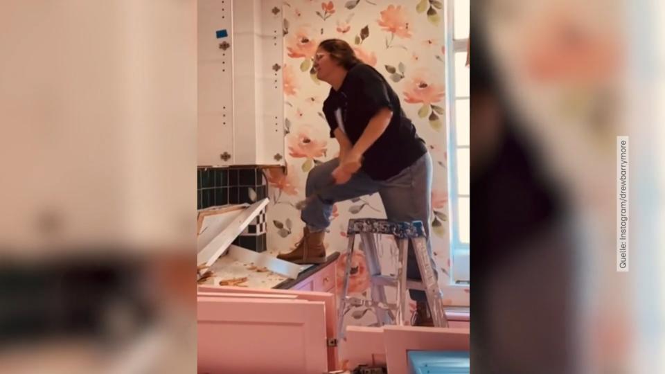 Selbst ist die Frau Drew Barrymore zerlegt ihre Küche