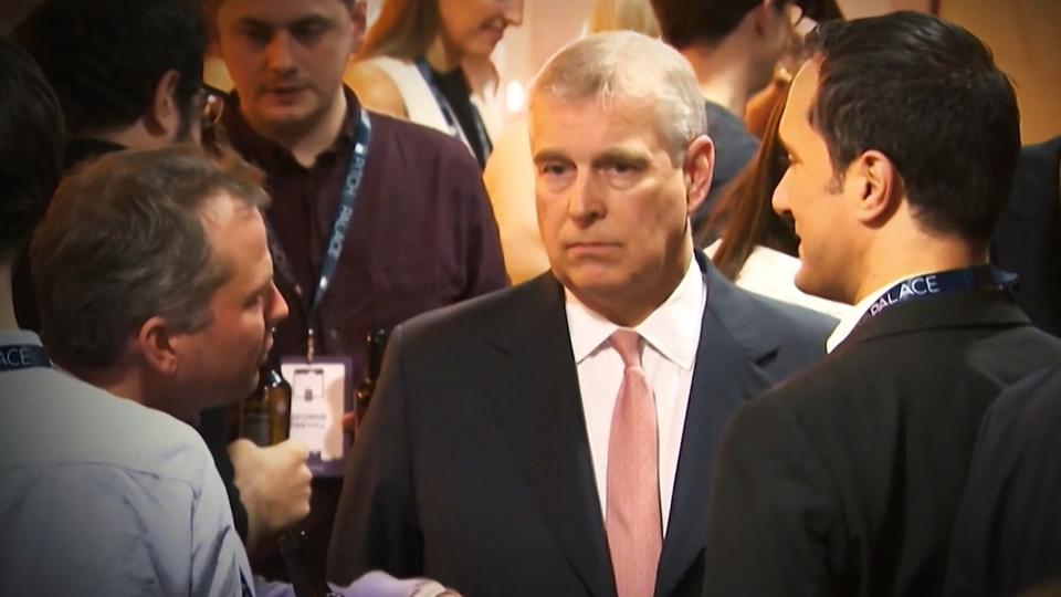 Er soll ihn sogar zum Weinen gebracht haben Charles trifft knallharte Entscheidung über Andrew