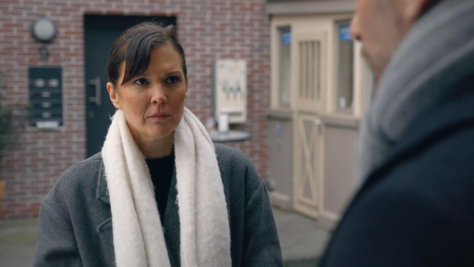 Die „Unter uns“-Wochenvorschau (Teil 2) Jenny wird von Corinnas Beerdigung ausgeschlossen