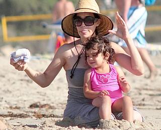 Nadya Suleman Kinder Babys Strand Wasser