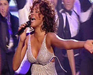 Whitney Houston Kleider-Panne X-Factor