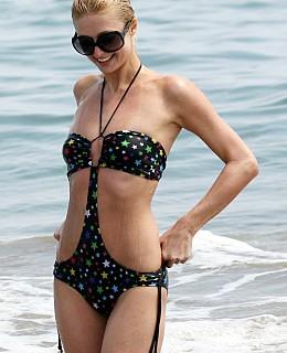 Paris Hilton zu dick für bikini