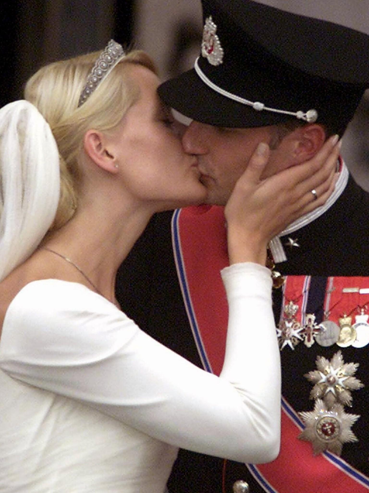 Royale Hochzeitsküsse, Kuss, Kusstypen
