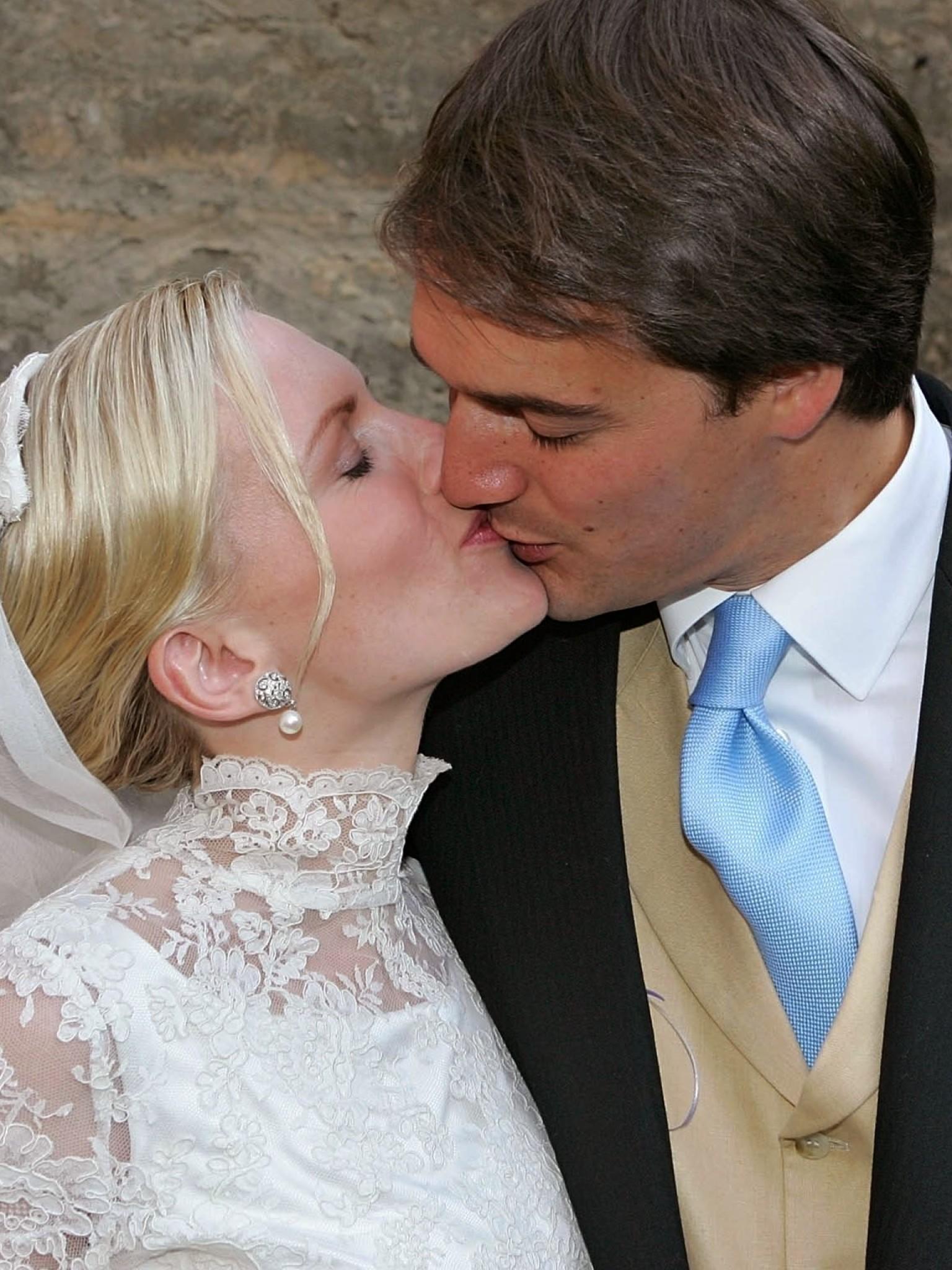 Royale Hochzeitsküsse, Kuss, Kusstypen