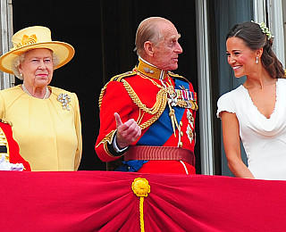 William Kate Hochzeit Queen Emotionen