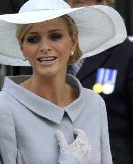Kate und William: Hüte Galerie