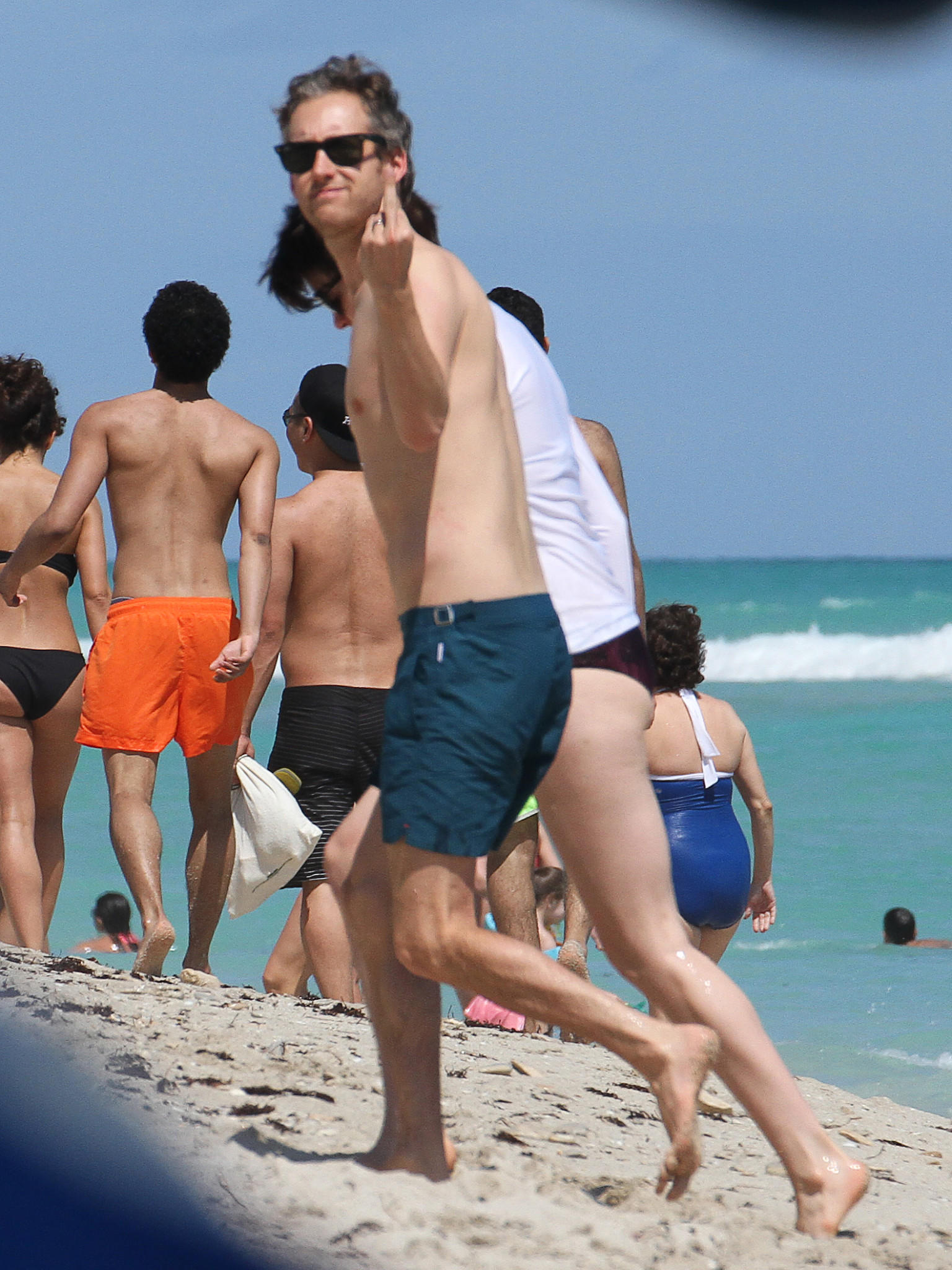 Anne Hathaway Adam Shulman Strand 