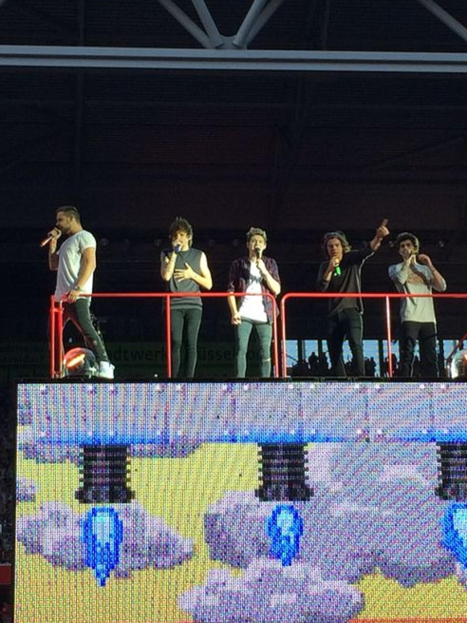 Kreisch-Alarm beim 'One Direction'-Konzert in Düsseldorf