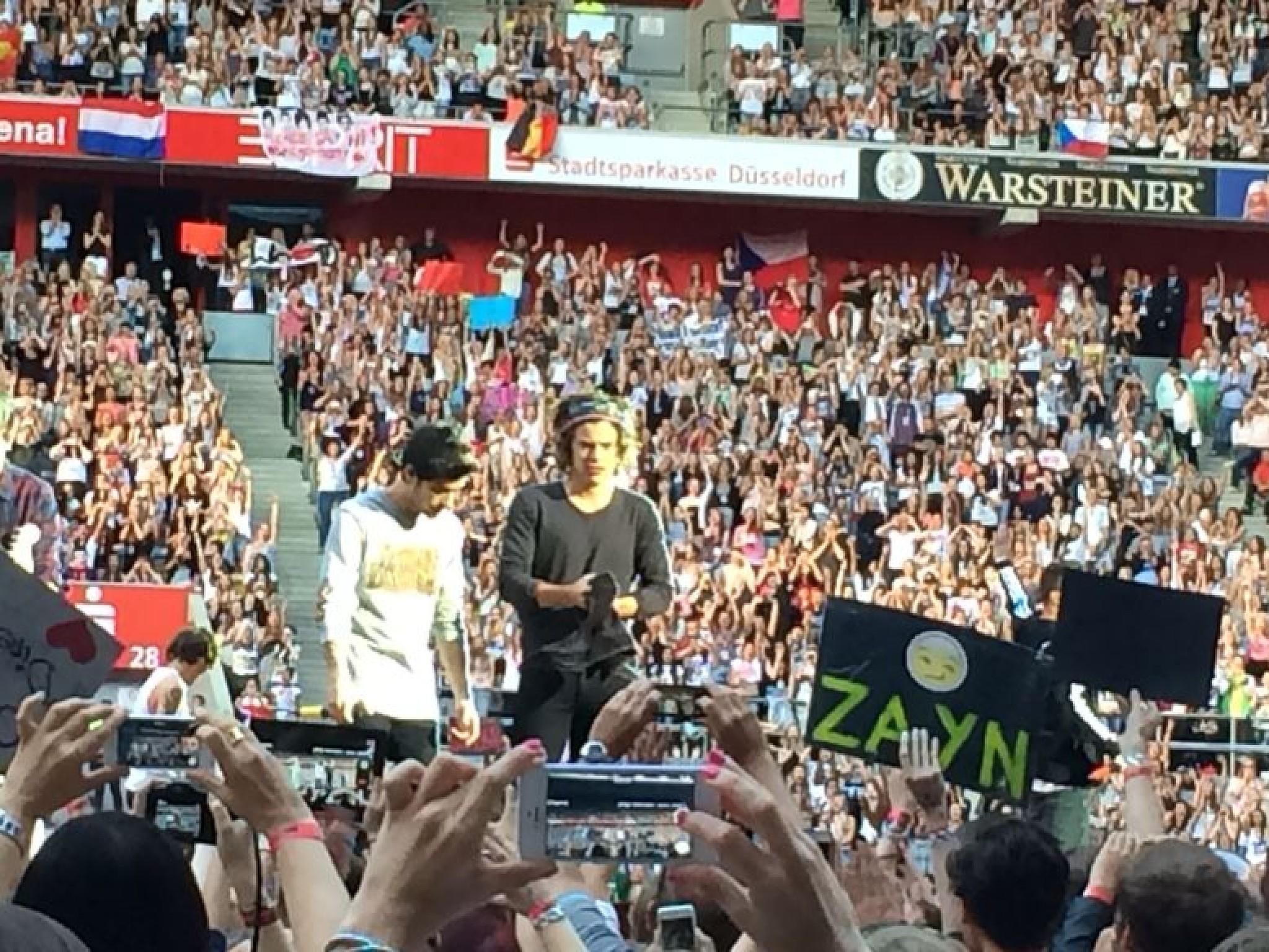 Kreisch-Alarm beim 'One Direction'-Konzert in Düsseldorf