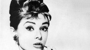 Audrey Hepburn: Berühmte Bluse aus 'My Fair Lady' steht ...