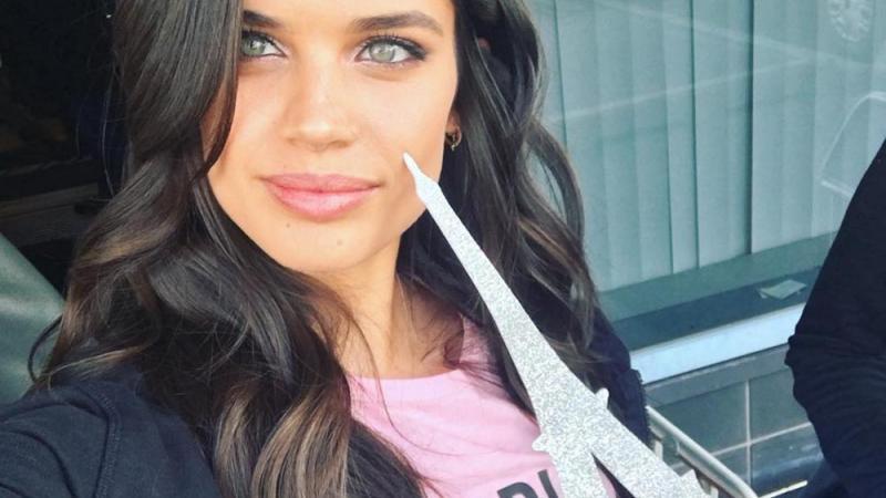 Sara Sampaio Sensible Haut