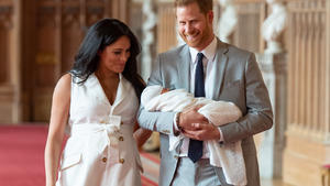 Meghan zeigt sich kurz nach der Geburt herrlich natürlich.