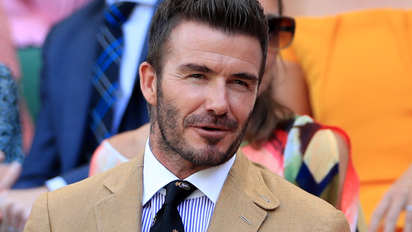 David Beckham sorgt mal wieder mit seinem Schritt für dicke Schlagzeilen.