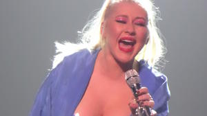 Christina Aguileras inbrü(n)stige Show