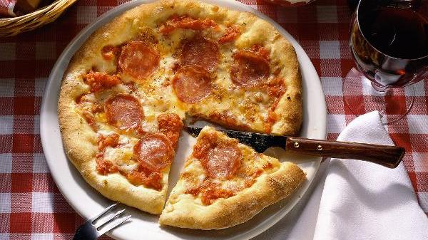 Tiefkühl-Pizza im Öko-Test: DAS ist die beste Salami-Pizza