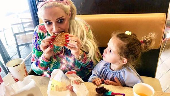 Daniela Katzenberger & Lucas Cordalis: Bei Trotzanfällen von Tochter Sophia hilft nur noch Fast Food - VIP.de, Star News
