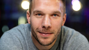 Lukas Podolski spricht über Baby Nr. 3
