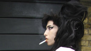 Amy Winehouse lag tot im Bett