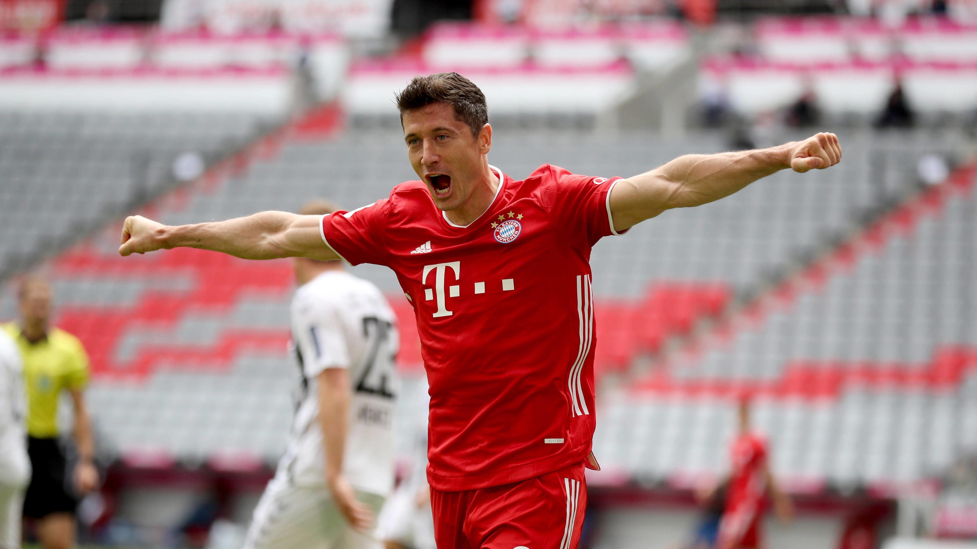 Bayern München: Robert Lewandowski stellt neue Tor ...
