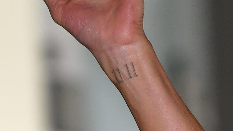 Das Ist Die Geheime Botschaft Hinter Jennifer Anistons 11 11 Tattoo