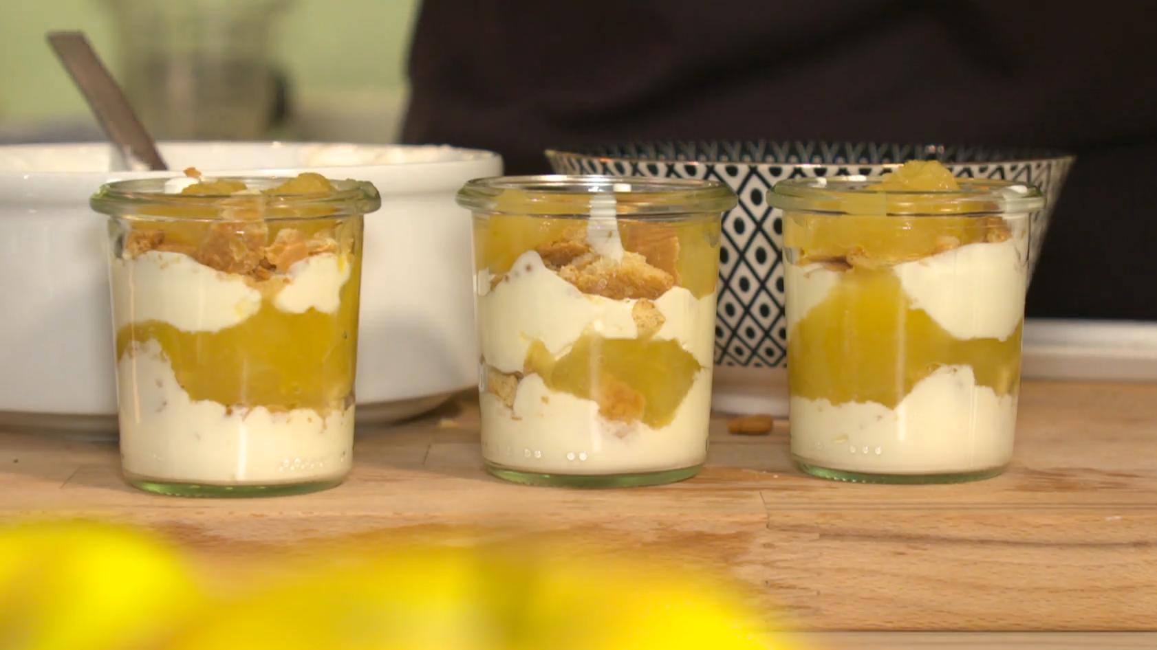 Schneller Nachtisch im Glas Leckerer ApfelKeksJoghurt