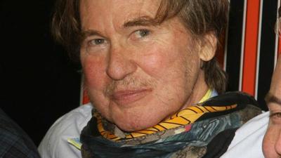 Nach Schwerer Krebserkrankung Hollywood Star Val Kilmer Beeindruckt Mit Rede