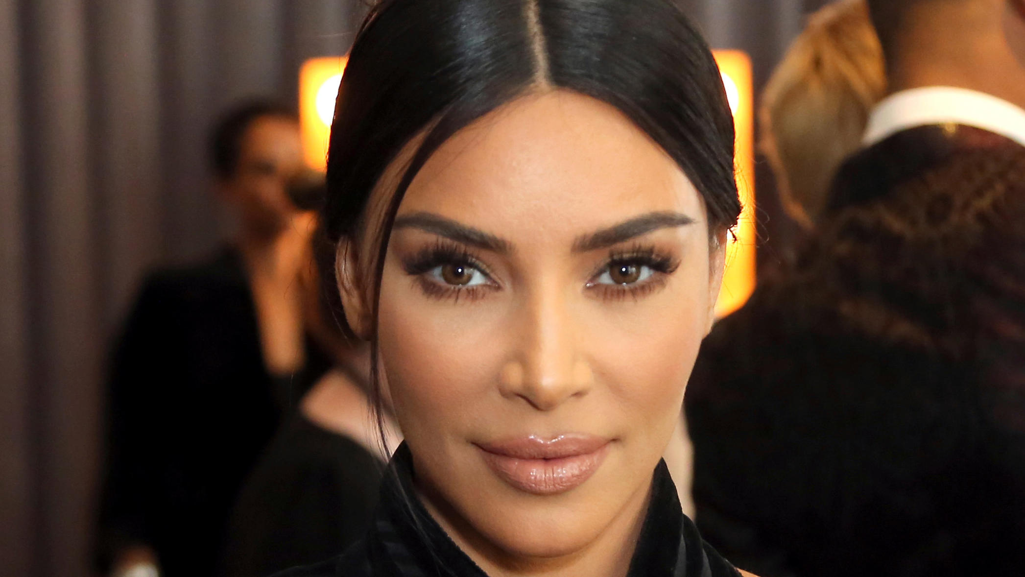 ARCHIV - 14.09.2019, USA, Los Angeles: Kim Kardashian, US-amerikanische Schauspielerin, nimmt an den Creative Arts Emmy Awards im Microsoft Theater teil. (zu dpa: "Kampf gegen Falschnachrichten: Kardashian geht in Instagram-Streik") (Wiederholung mit