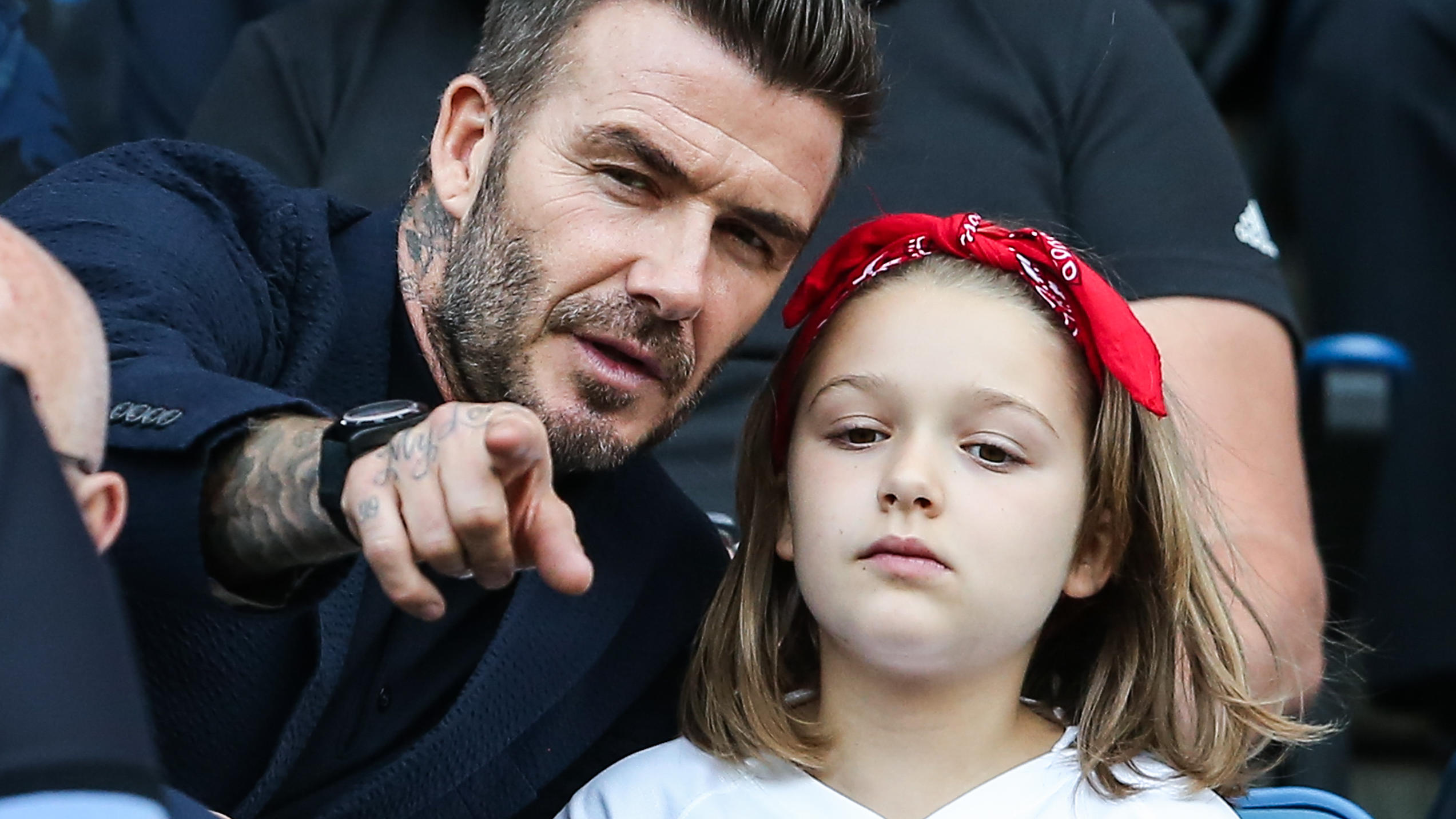 Kritik Fur David Beckham Kuss Bild Mit Tochter Harper 9 Lost Diskussion Aus