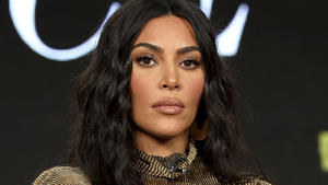 Kim Kardashian macht sich kampfbereit