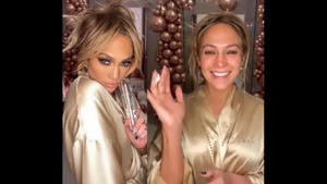 Jennifer Lopez benutzt Gesichtsreiniger für ihre Hände