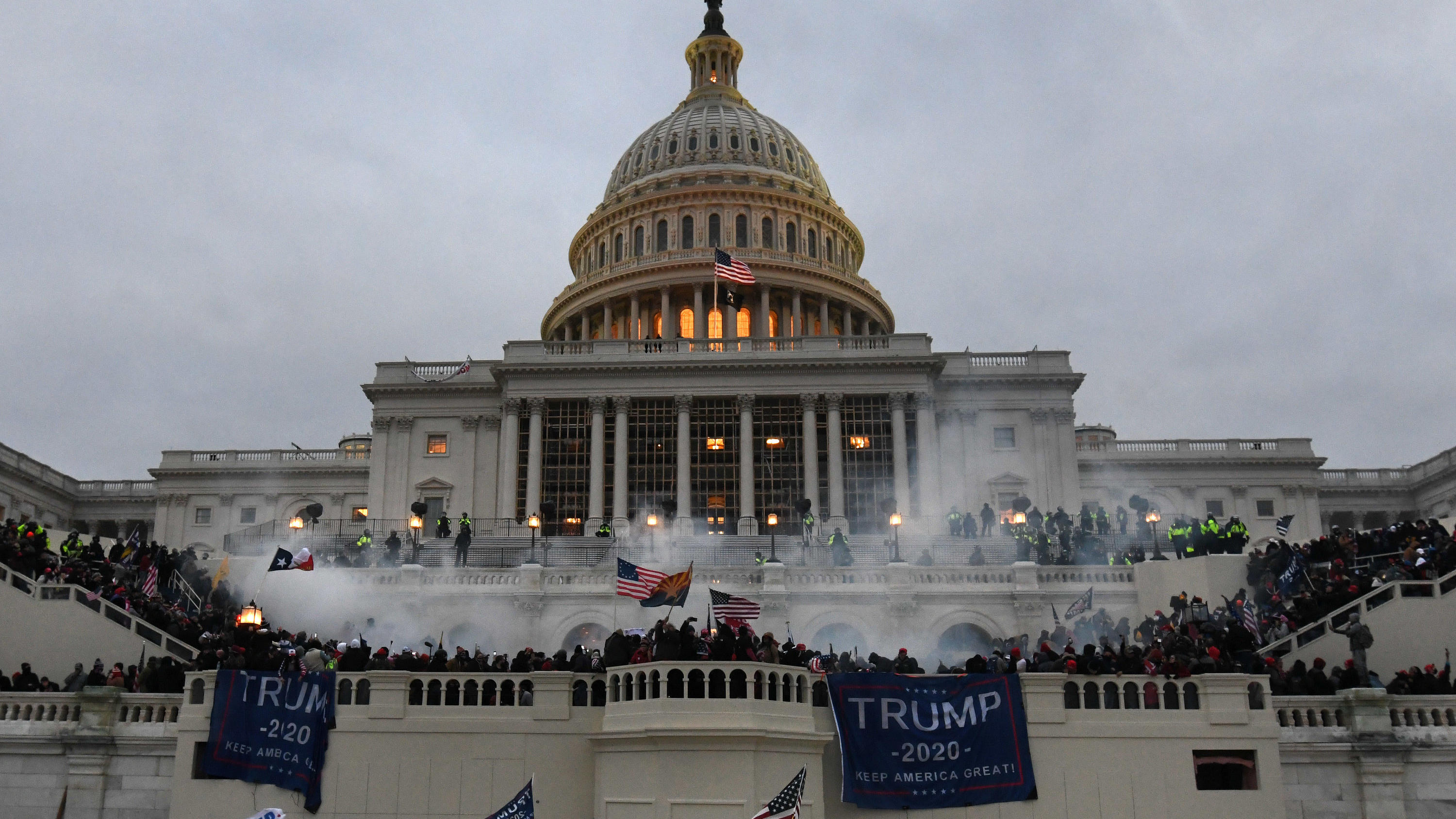 Angriff auf US-Kapitol: Ließ die Polizei den Sturm aufs ...