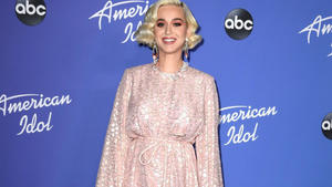 Katy Perry schwärmt über ihre neue Rolle als Mama