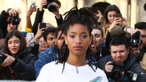 Willow Smith wirbt für Muglers Alien Goddess-Duft
