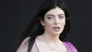 Lordes neue Single 'Stoned at the Nail Salon' erscheint ...