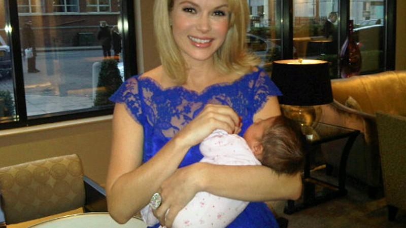 Amanda Holden mit ihrem Baby Hollie Rose