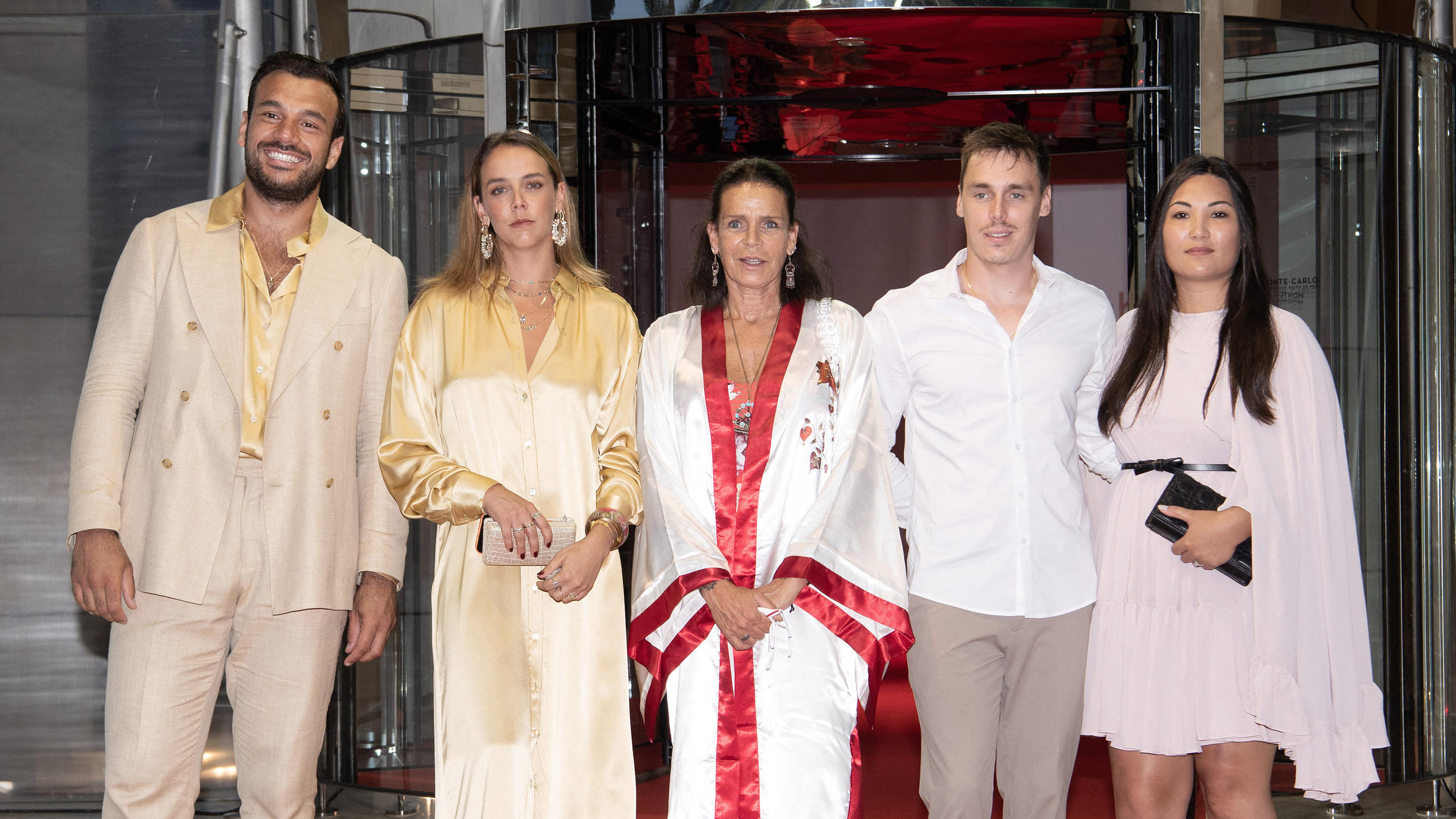 Pauline Ducruet, Maxime Giaccardi, Prinzessin Stéphanie von Monaco, Louis Ducruet and Ehefrau Marie Ducruet bei der "Fight Aids Gala" in Monte-Carlo im Juli 2021.