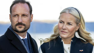 Norwegisches Kronprinzenpaar bricht Familienurlaub ab