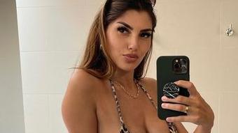 Yeliz Koc postet sexy Bikini-Bild nur drei Monate nach der Geburt ihrer Tochter.