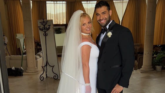 Britney Spears und Sam Asghari sind verheiratet.