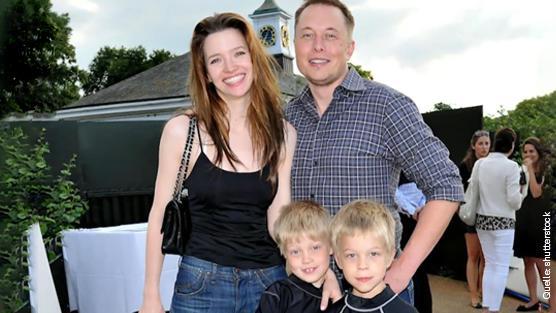 Elon Musk mit seiner Ex-Frau Justine und en Zwillingen Xavier und Griffin. Xavier möchte jetzt Vivian Jenna Wilson heißen.