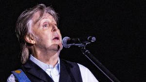 Paul McCartney zeigt bei Auftritt ein Video von Johnny Depp